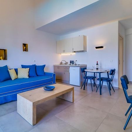 Theros Villas & Suites Chrysi Ammoudia Bagian luar foto