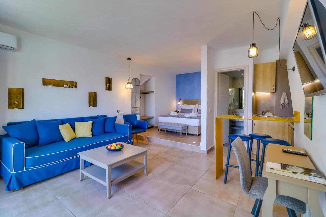 Theros Villas & Suites Chrysi Ammoudia Bagian luar foto