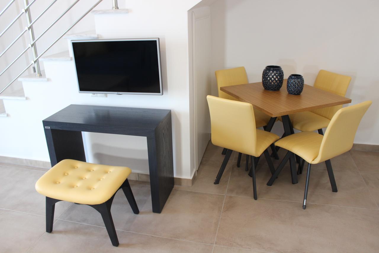 Theros Villas & Suites Chrysi Ammoudia Bagian luar foto