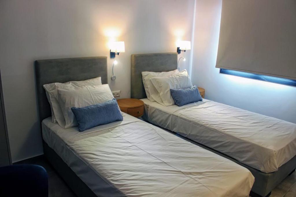 Theros Villas & Suites Chrysi Ammoudia Bagian luar foto